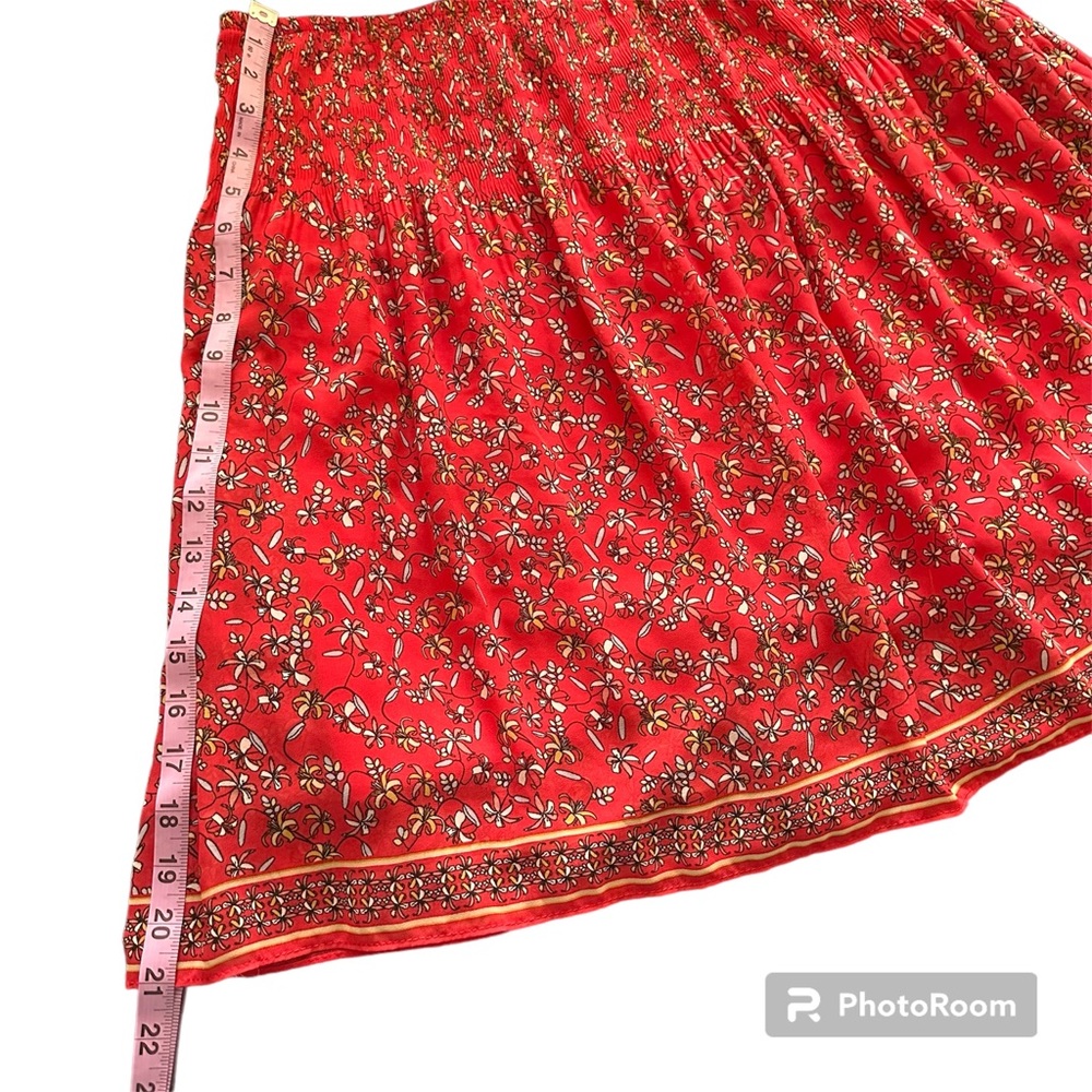 Maxstudio Red mid length floral skirt‎ Size Large - Picture 3 of 4